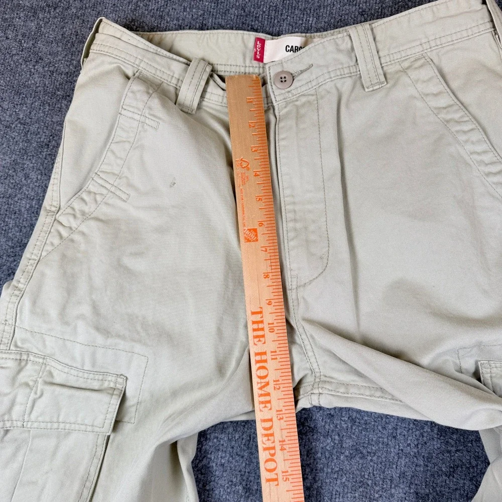 Levis excellent pre